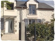 Location Saint Denis De L Hotel